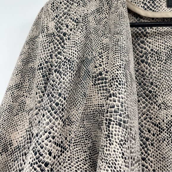 Blank NYC Snake Print Faux Suede Drape Front Jacket Cardigan - Picture 4 of 9